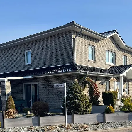 Nordsee In Pewsum Mit Dachterrasse Apartmán