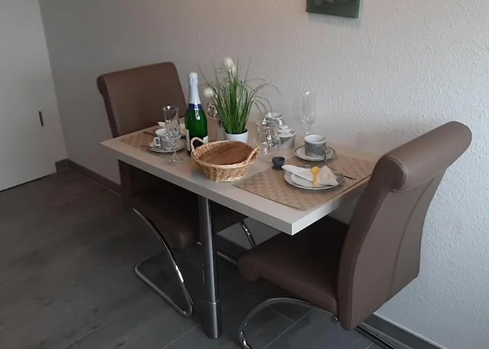アパート Nordsee In Pewsum Mit Dachterrasse, 2 Schlafzimmer, 5-sterne-klassifizierung